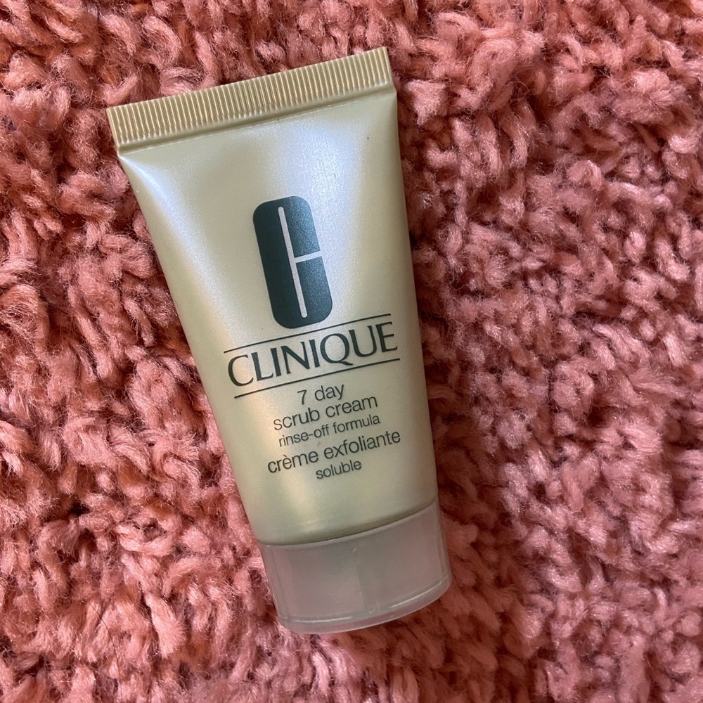 Clinique 7 day scrub cream